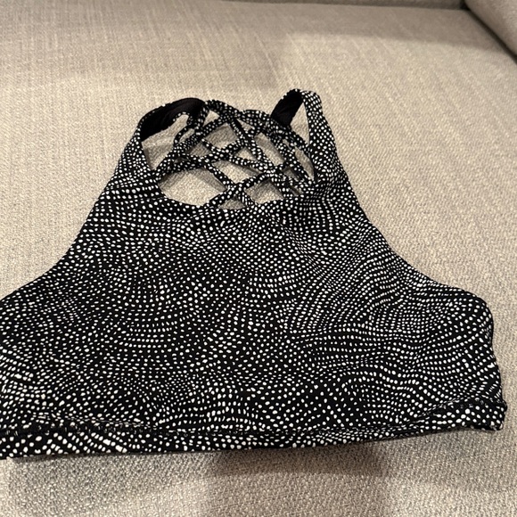 Lululemon Free To Be Bra (Wild) Feathered Jacquard Black White size 2 - Picture 1 of 8